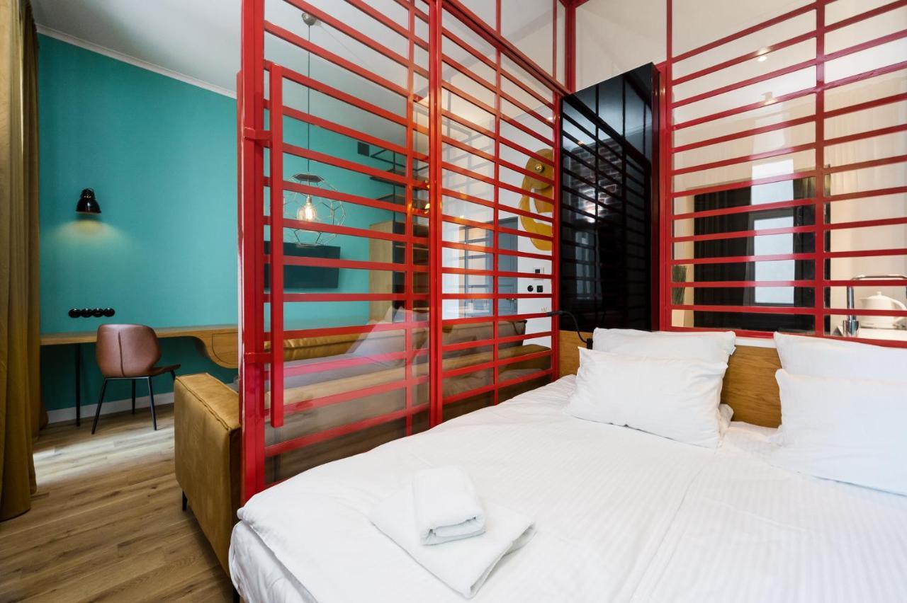 Goldfinger 3-Bed Unique Apartment In The Heart Of Podgorze Krakow Dış mekan fotoğraf